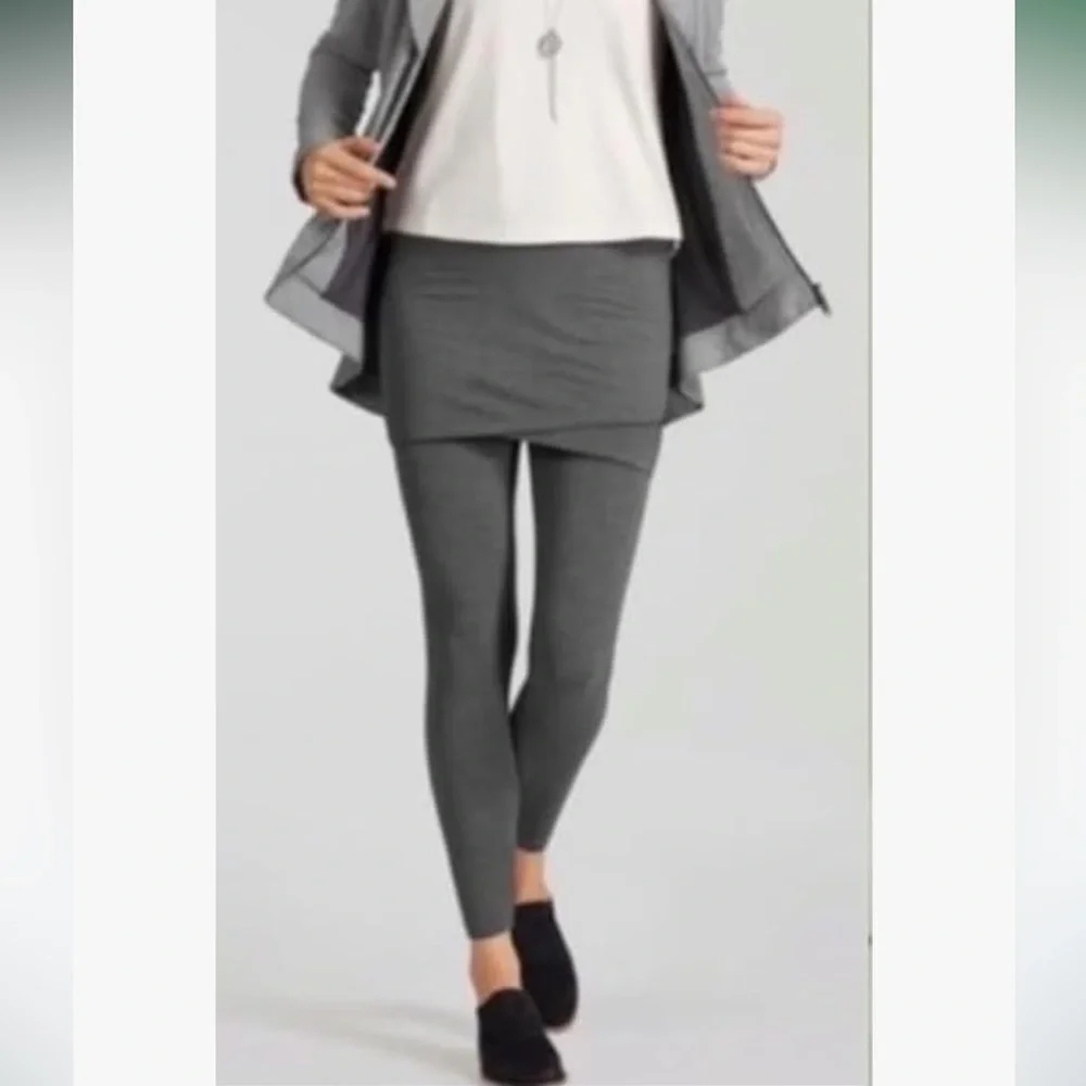 CAbi Heather Gray Skirted Leggings – Size M - Picture 2 of 9